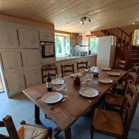 Holiday home Maison De Charme 12 Pers Piscine Hors-sol Chauffee
